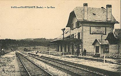 Vaux gare 07.JPG